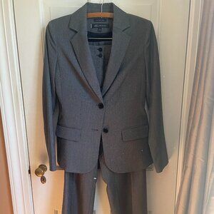 Anne Klein Stretch 3-Piece Suit, Size 2